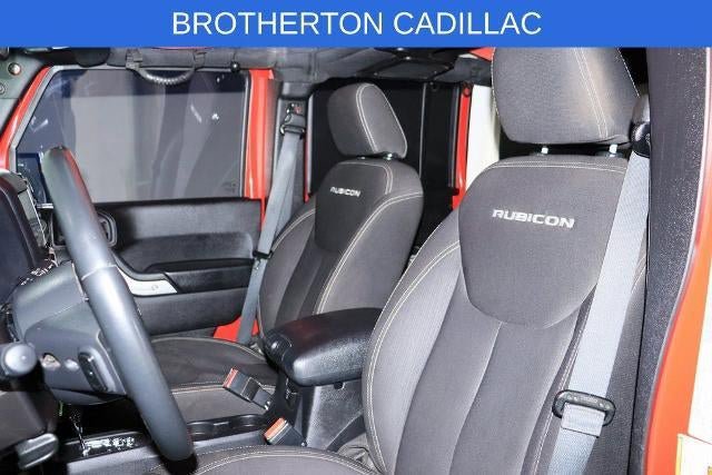 Used 2016 Jeep Wrangler Unlimited Rubicon w/ Connectivity Group image 18