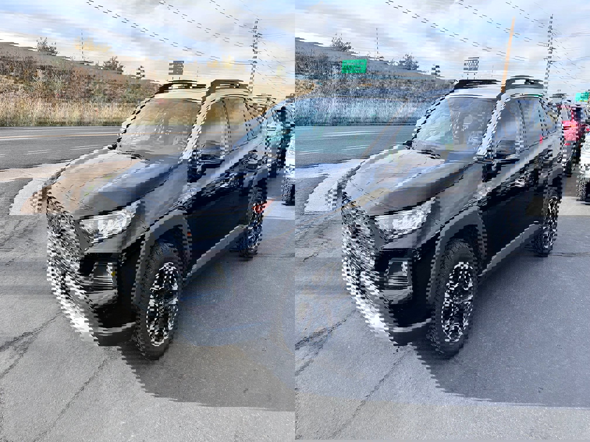 Used 2019 Toyota RAV4 Adventure image 2