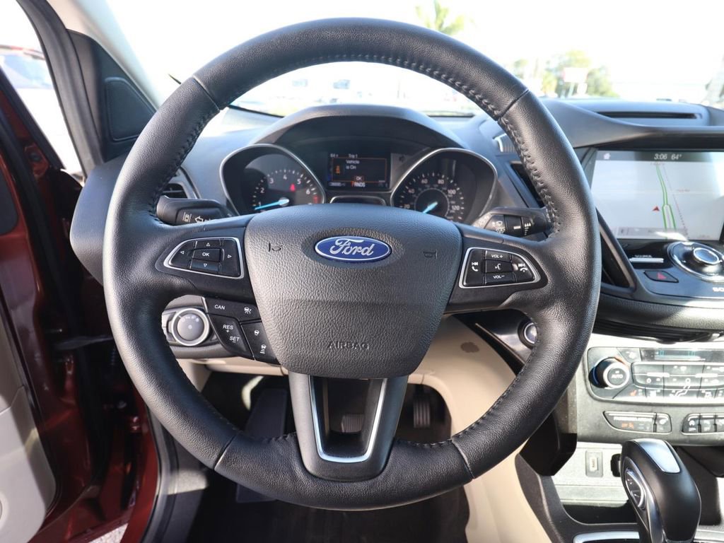 Certified 2018 Ford Escape Titanium w/ Ford Safe & Smart Package image 17