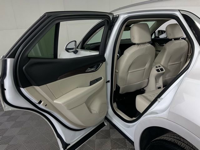 Used 2023 Buick Envision Avenir image 34