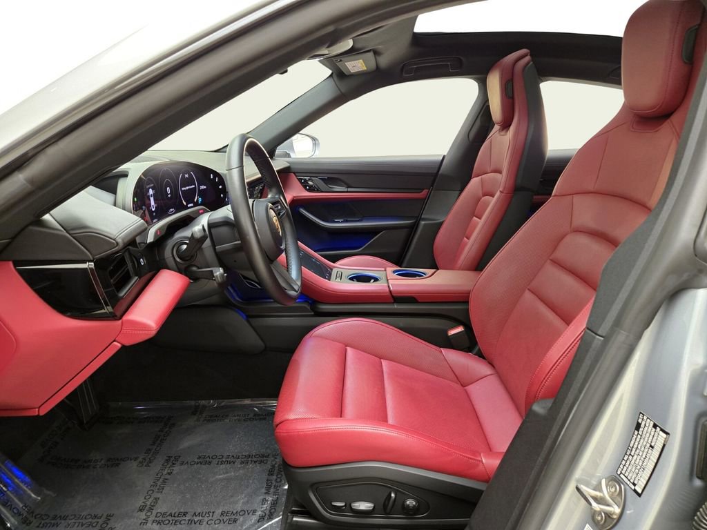 Used 2021 Porsche Taycan 4S w/ Premium Package image 16