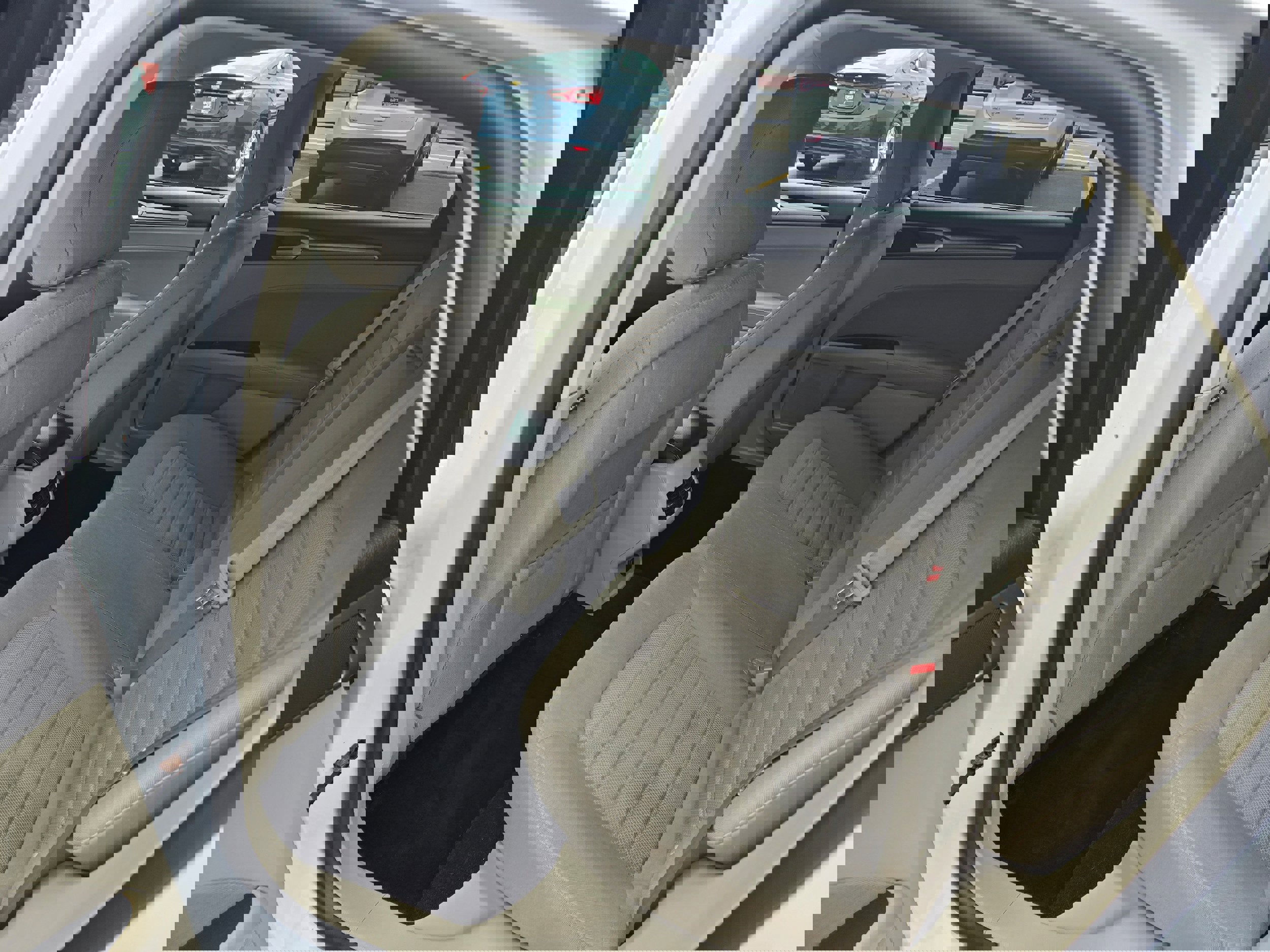 Used 2019 Ford Fusion SE image 8