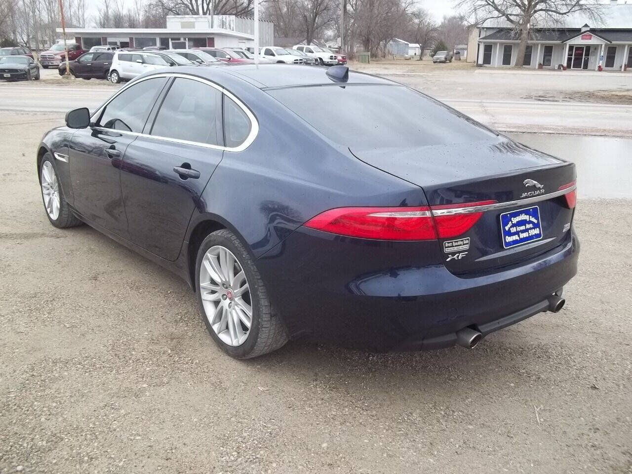 Used 2016 Jaguar XF Prestige AWD/4WD image 4