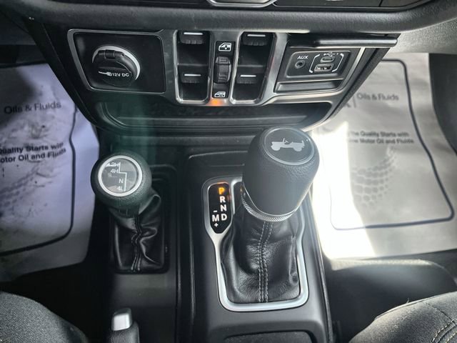 Used 2026 Jeep Wrangler Unlimited Sahara AWD/4WD image 22