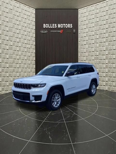 Certified 2023 Jeep Grand Cherokee L Laredo w/ Luxury Tech Group I AWD/4WD image 9