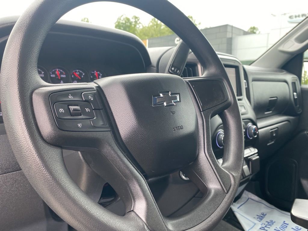 Used 2023 Chevrolet Silverado 1500 Custom Trail Boss w/ LPO, Dark Essentials Package AWD/4WD image 18