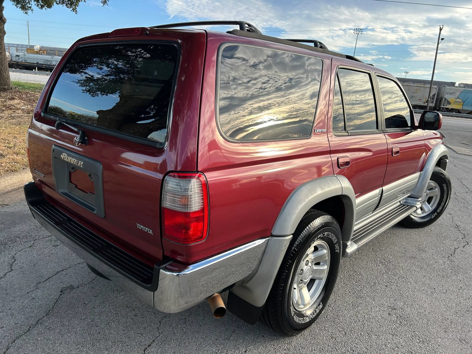 Used 1998 Toyota 4Runner Limited RWD image 6