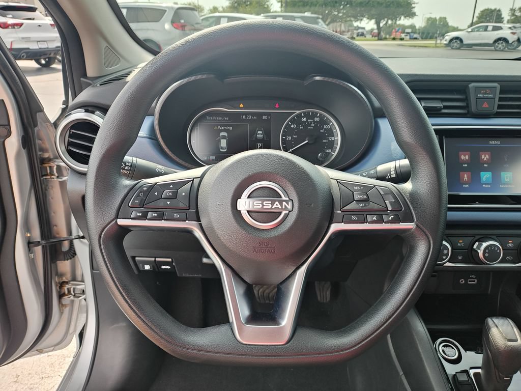Used 2025 Nissan Versa SV FWD image 17
