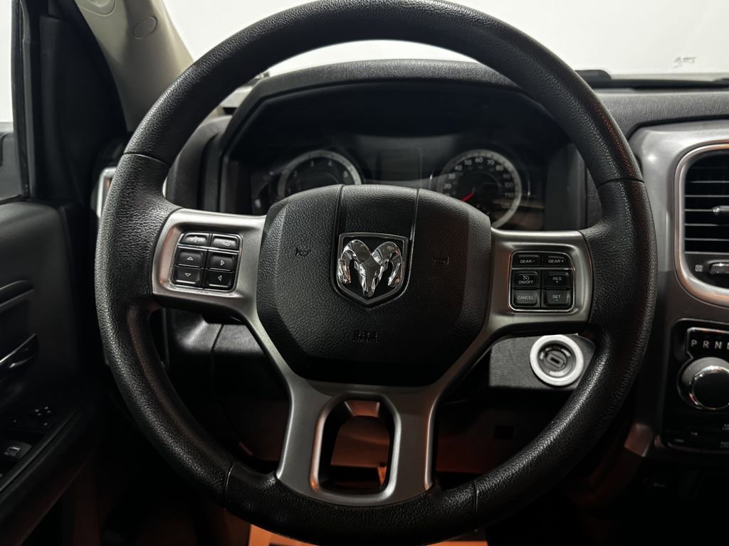 Used 2022 RAM 1500 Classic SLT image 4