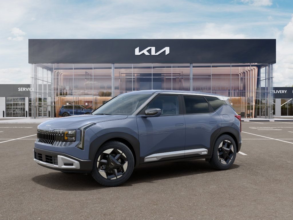 New 2027 Kia Seltos S FWD image 3