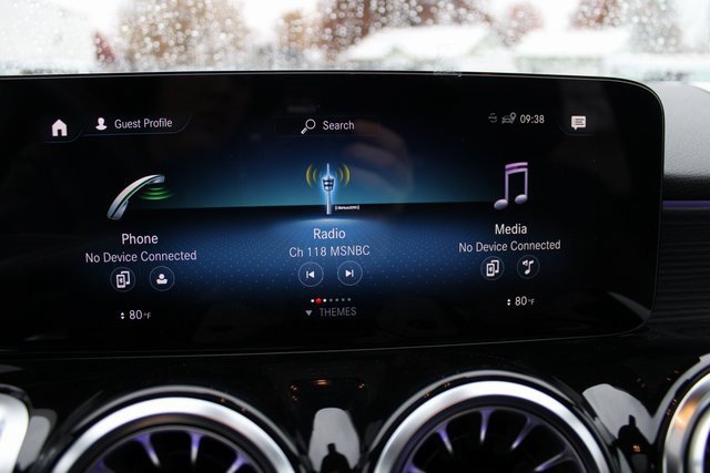 Used 2023 Mercedes-Benz GLB 250 4MATIC image 26