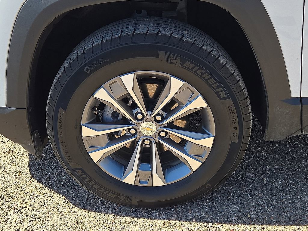 Used 2025 Chevrolet Equinox LT AWD/4WD image 10