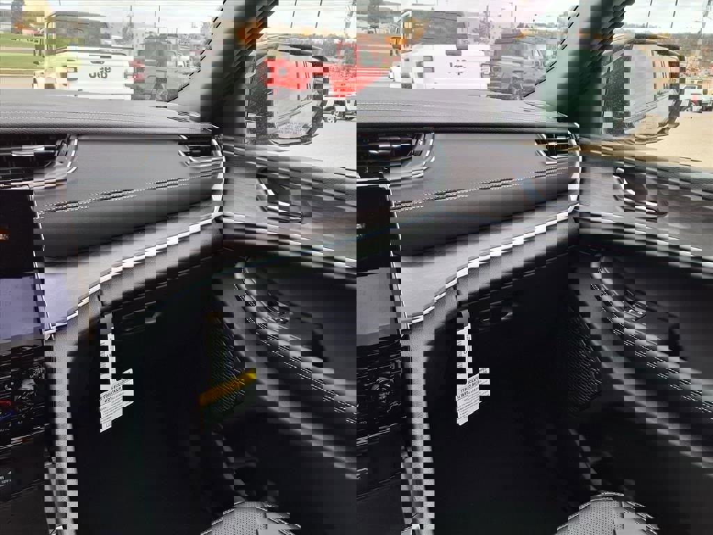 New 2025 Jeep Grand Cherokee Limited w/ Luxury Tech Group II image 23