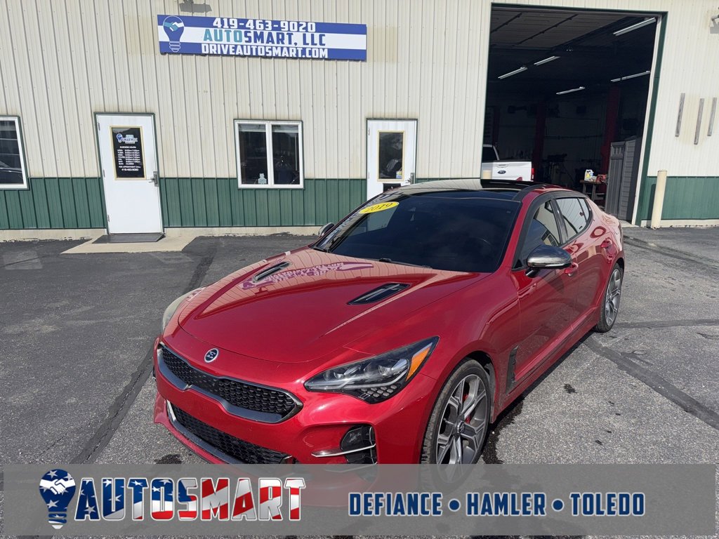 Used 2019 Kia Stinger GT2 image 2