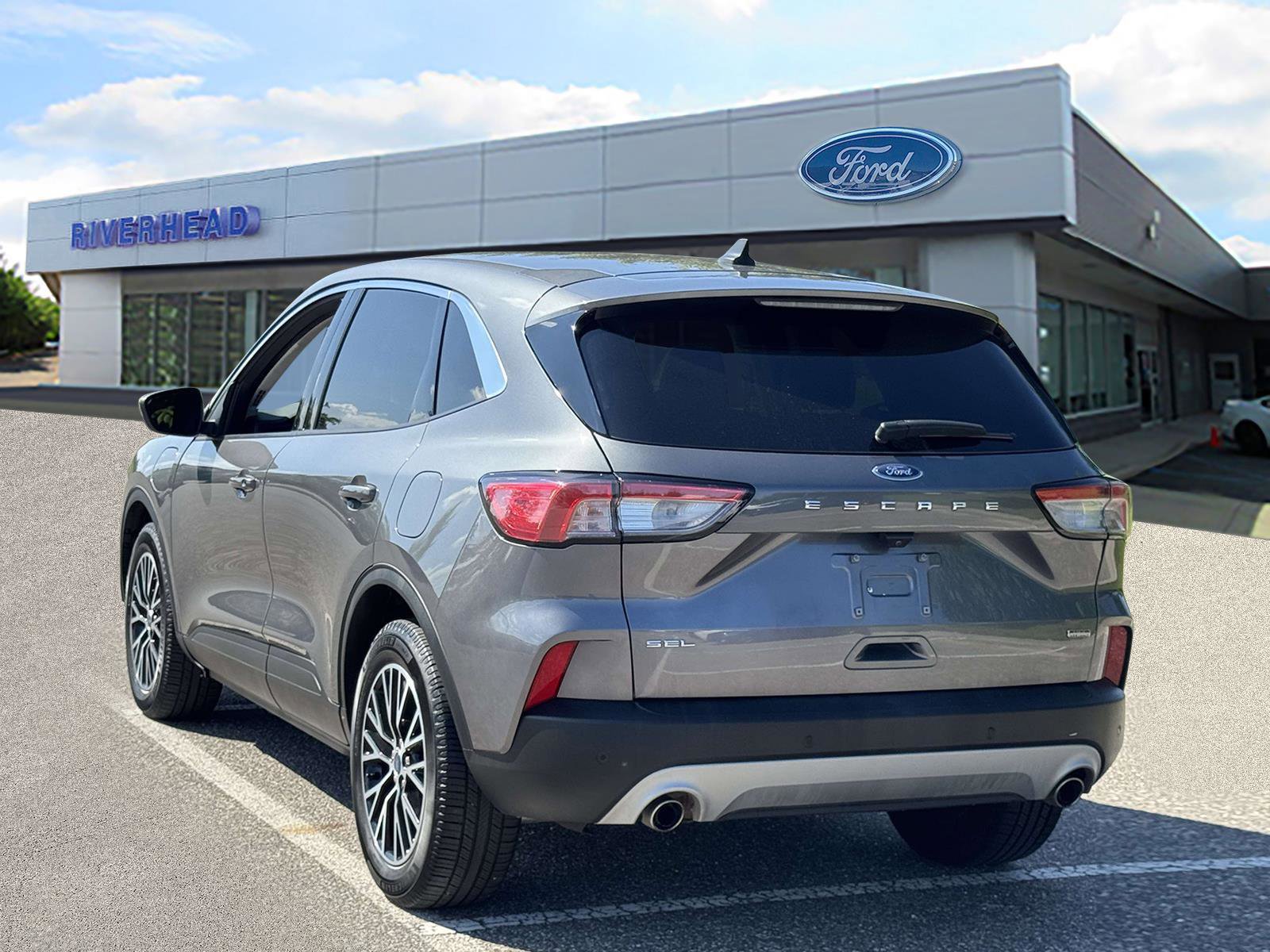 Used 2022 Ford Escape SEL image 4