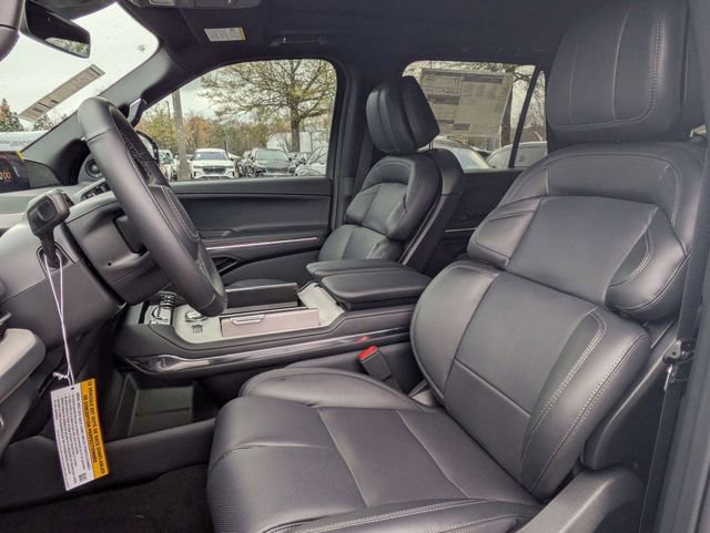 New 2026 Lincoln Navigator L Reserve w/ Jet Appearance Package image 19