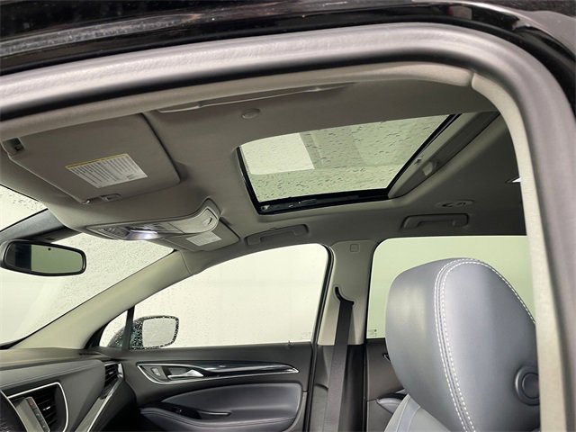 Used 2020 Buick Enclave Premium w/ Sun and Sites Package image 10