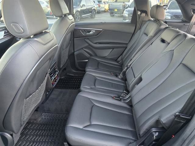 Used 2023 Audi Q7 3.0T Prestige w/ Prestige Package image 12
