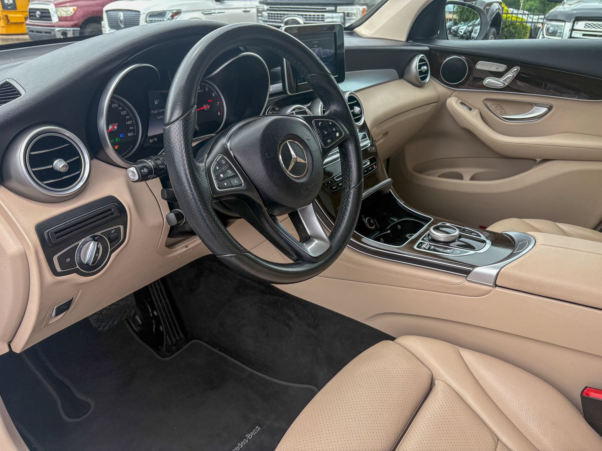 Used 2017 Mercedes-Benz GLC 300 image 6