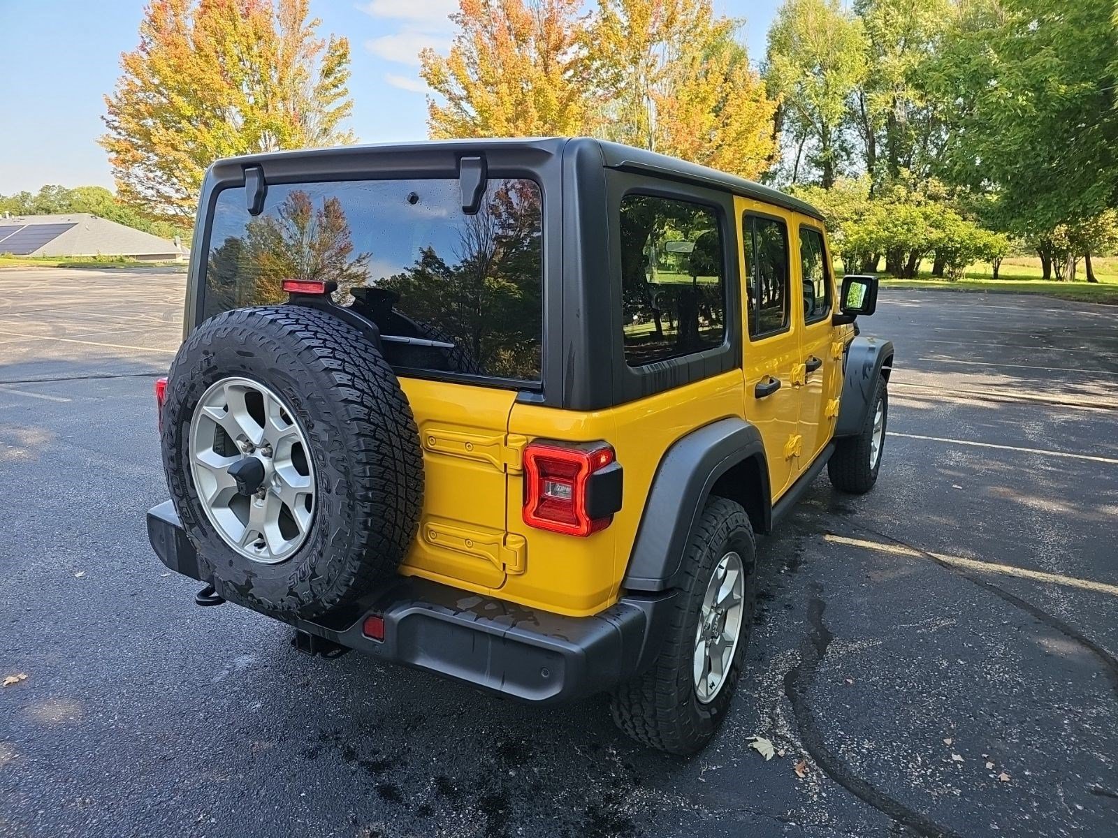 Used 2021 Jeep Wrangler Unlimited Sport AWD/4WD image 6