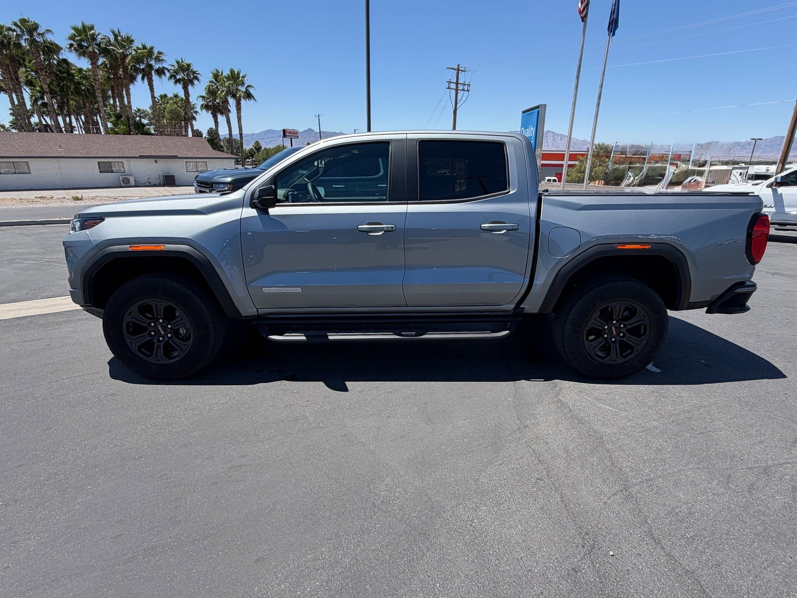 Used 2024 GMC Canyon Elevation w/ Elevation Premium Package RWD image 6