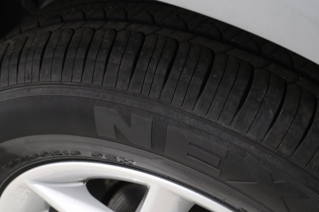 Used 2025 Kia Soul LX image 18