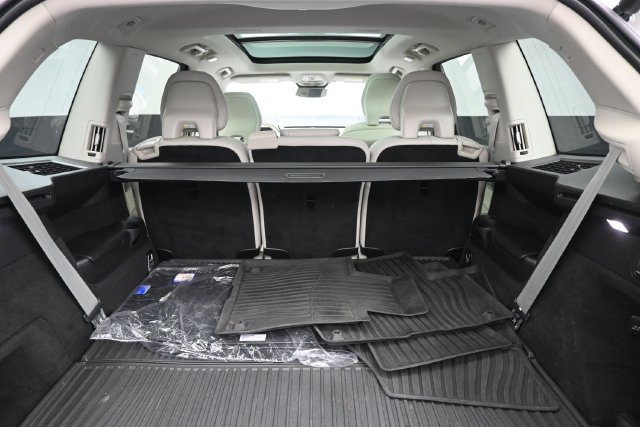 Used 2024 Volvo XC90 B5 Plus w/ Protection Package Premier AWD/4WD image 29