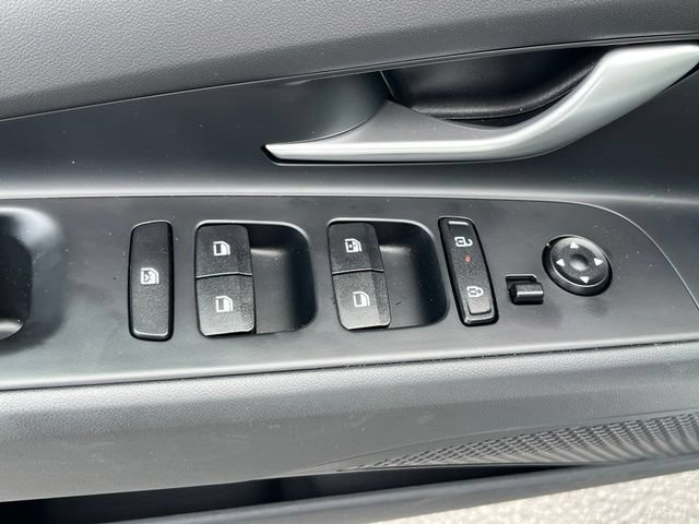 Used 2026 Hyundai Elantra Limited FWD image 14