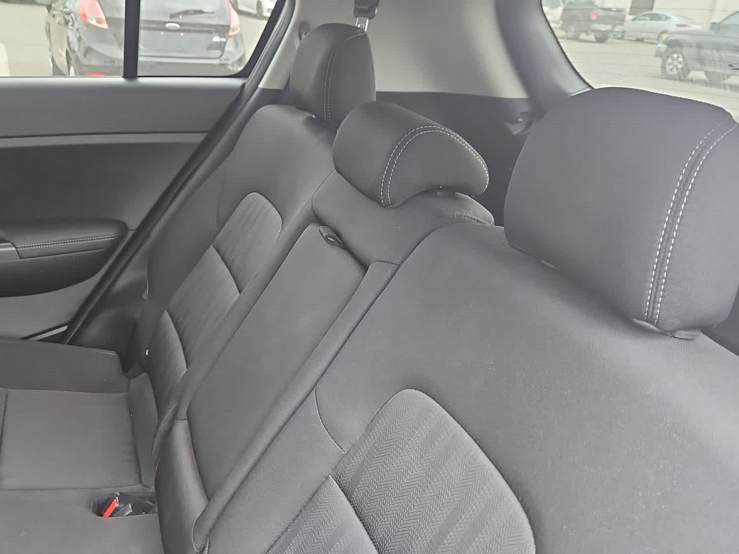 Used 2022 Kia Sportage LX image 12