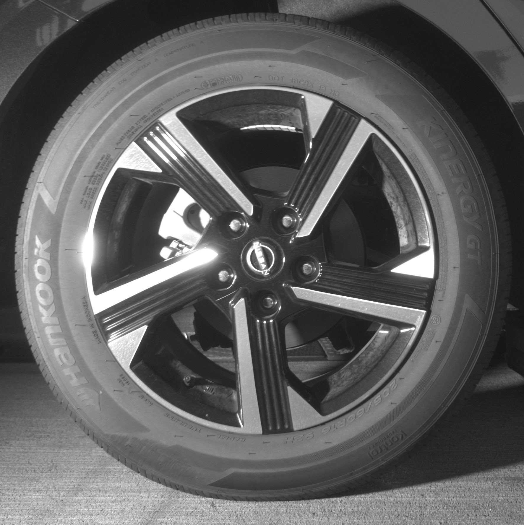 Used 2025 Nissan Sentra SV FWD image 15