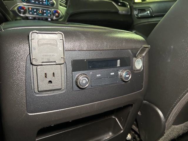 Used 2018 Chevrolet Suburban LT image 54