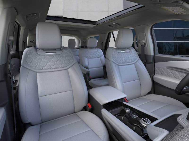 New 2026 Ford Explorer Platinum w/ LUX Leather Package AWD/4WD image 13