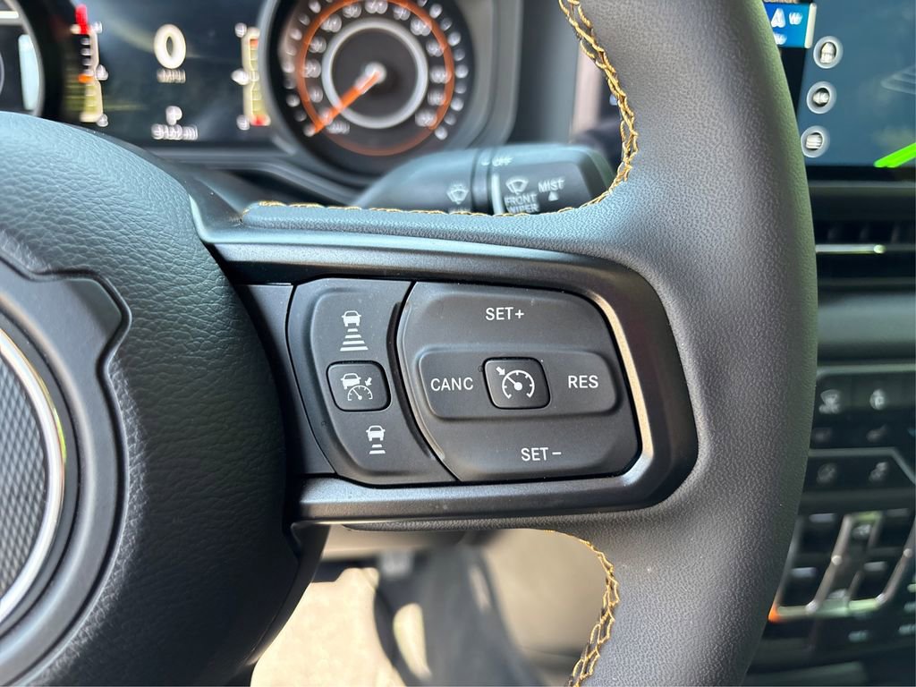 Used 2024 Jeep Gladiator Sport image 27