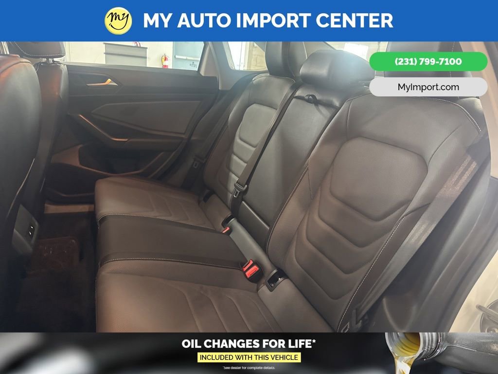 Used 2025 Volkswagen Jetta SEL image 25