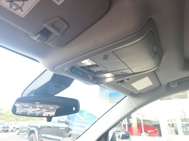 Used 2022 Chevrolet Equinox LT image 23