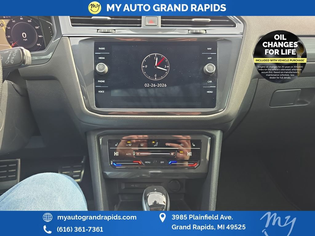 Used 2022 Volkswagen Tiguan SEL R-Line image 24