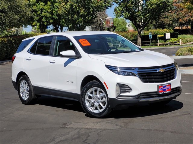 Used 2023 Chevrolet Equinox LT w/ Driver Convenience Package image 2