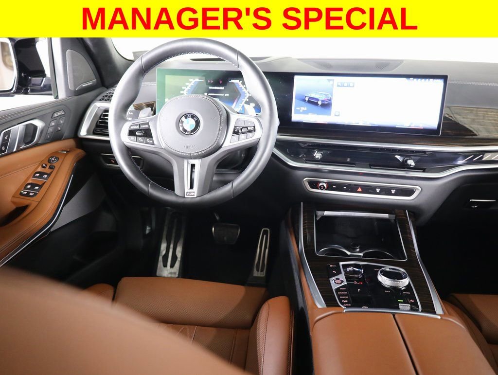 Used 2026 BMW X7 M60i image 43