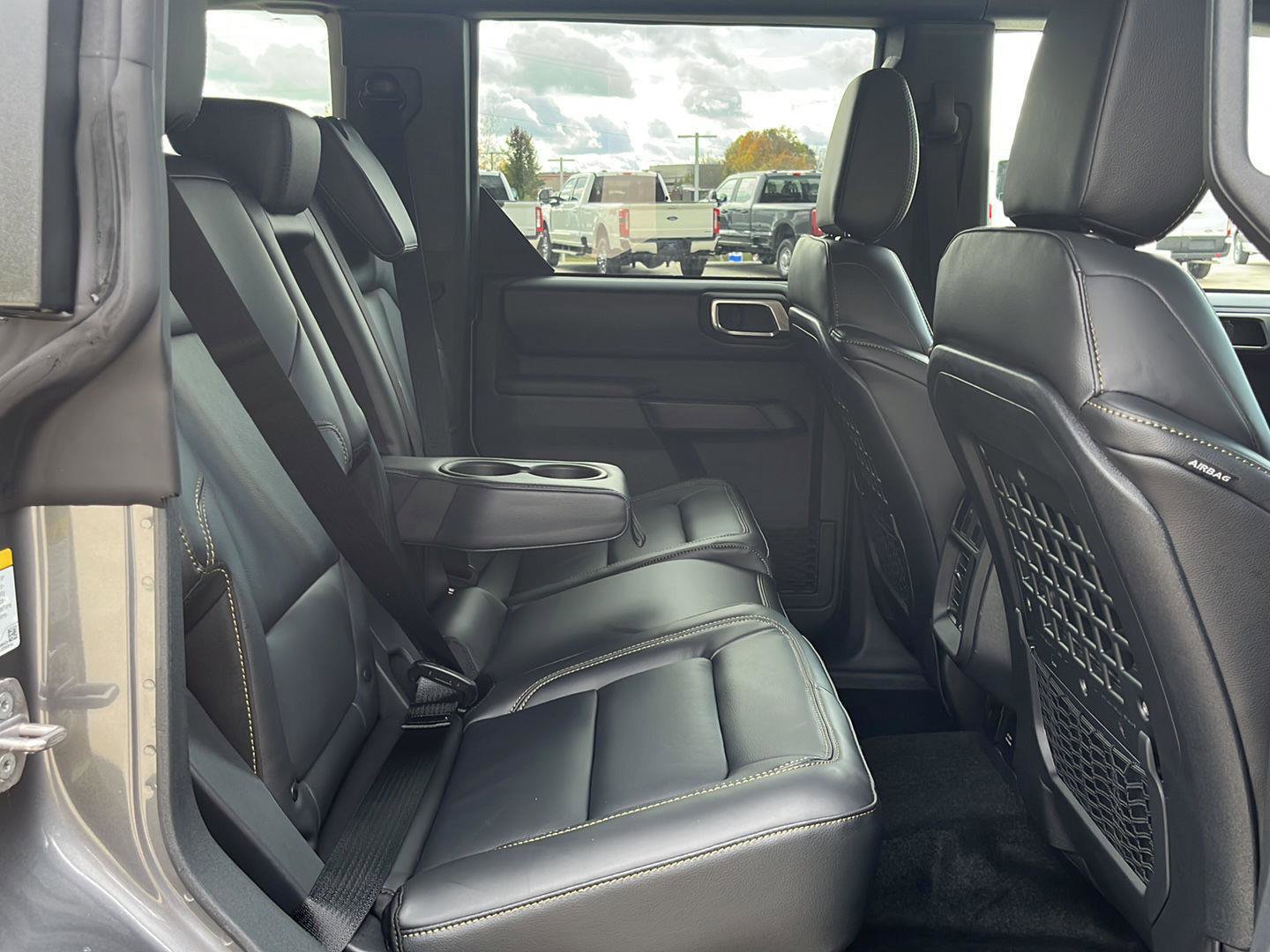 New 2025 Ford Bronco Badlands w/ Sasquatch Package AWD/4WD image 27