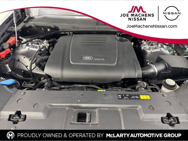 Used 2023 Land Rover Defender 90 S image 28