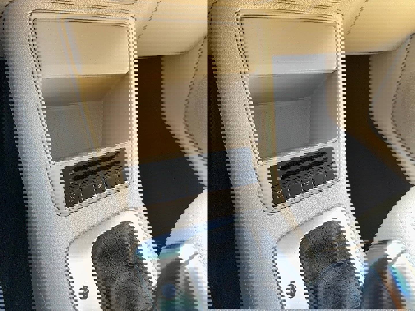 Used 2011 Volkswagen Tiguan SE image 22