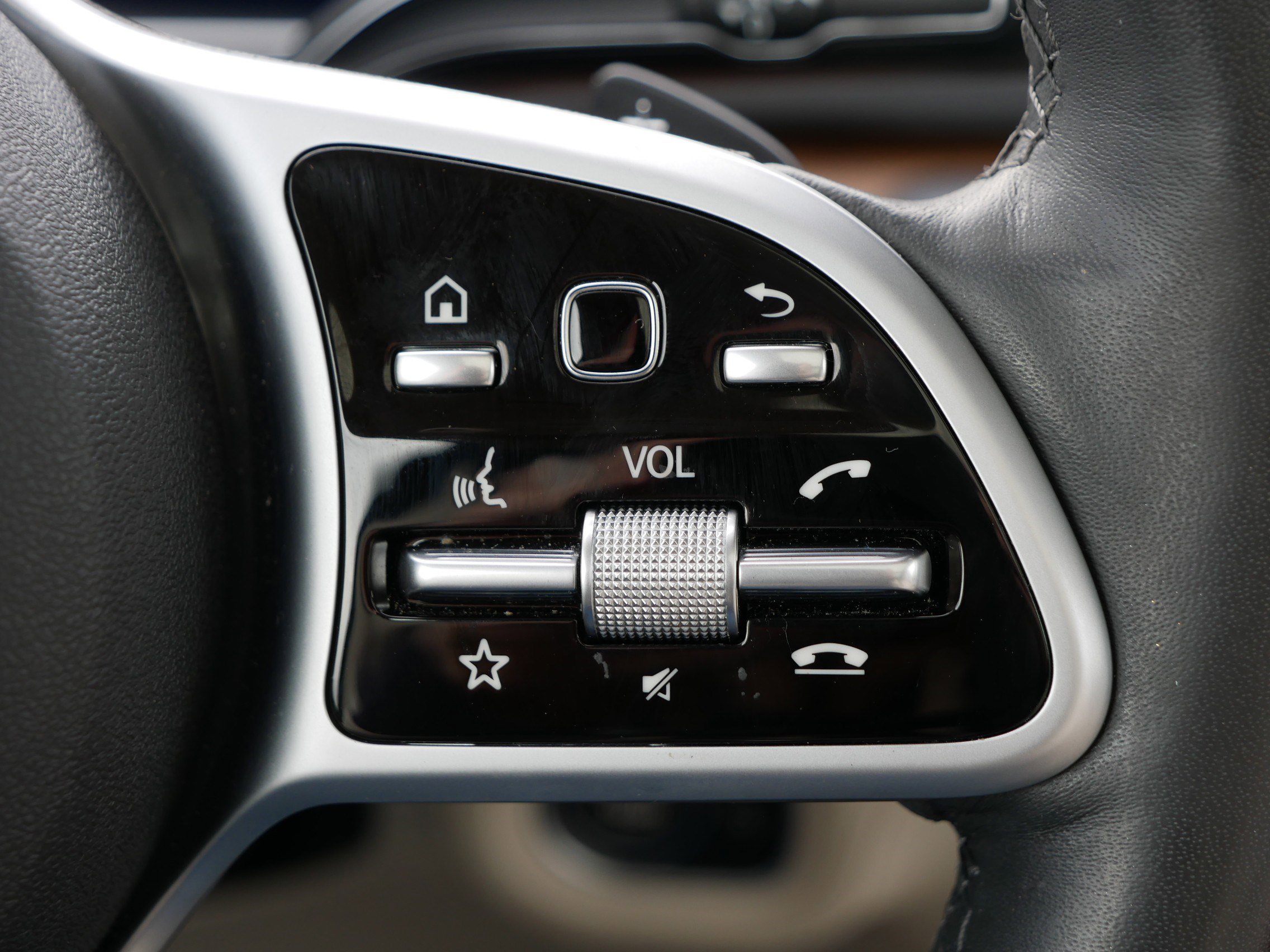 Used 2020 Mercedes-Benz GLE 350 4MATIC image 30