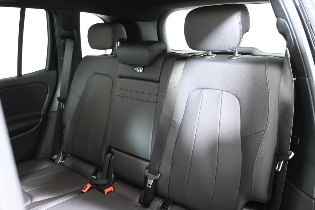 Certified 2026 Mercedes-Benz GLB 250 4MATIC image 4