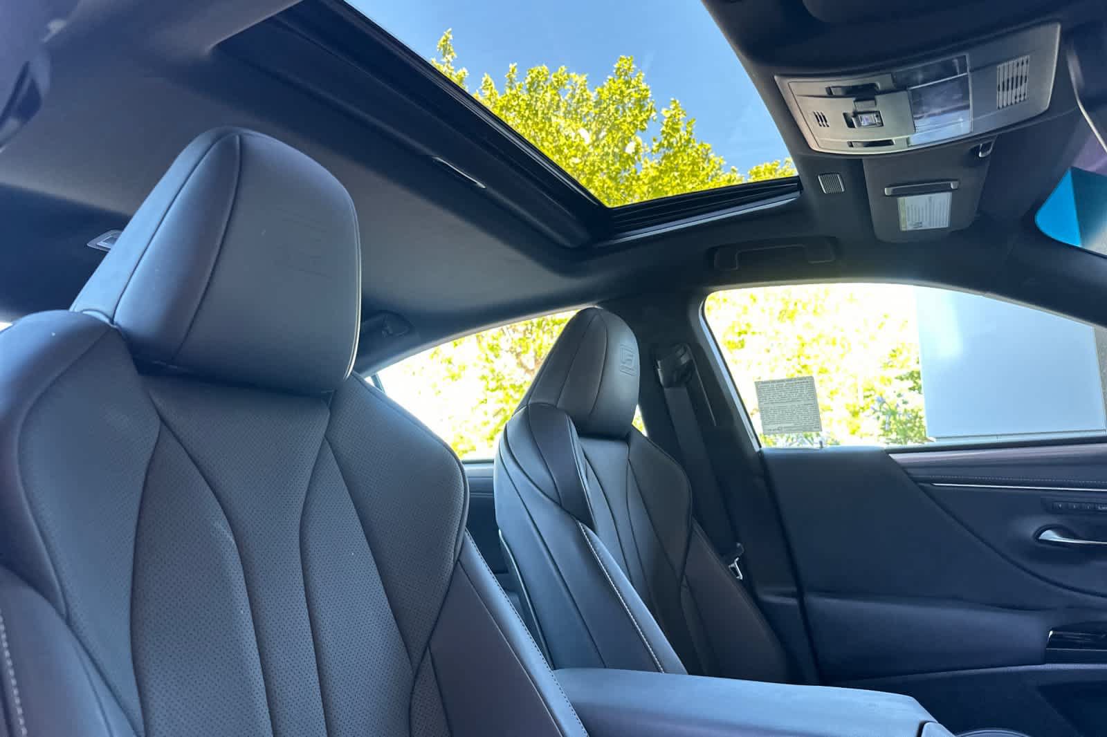 Certified 2023 Lexus ES 350 F Sport w/ Accessory Package (Z1) FWD image 17