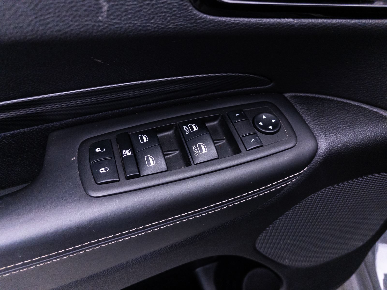 Used 2023 Dodge Durango SRT AWD/4WD image 22