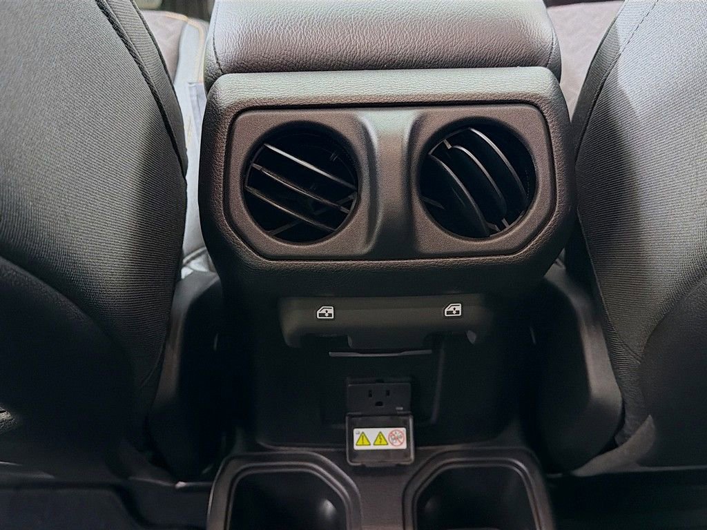 Used 2025 Jeep Gladiator Mojave image 34