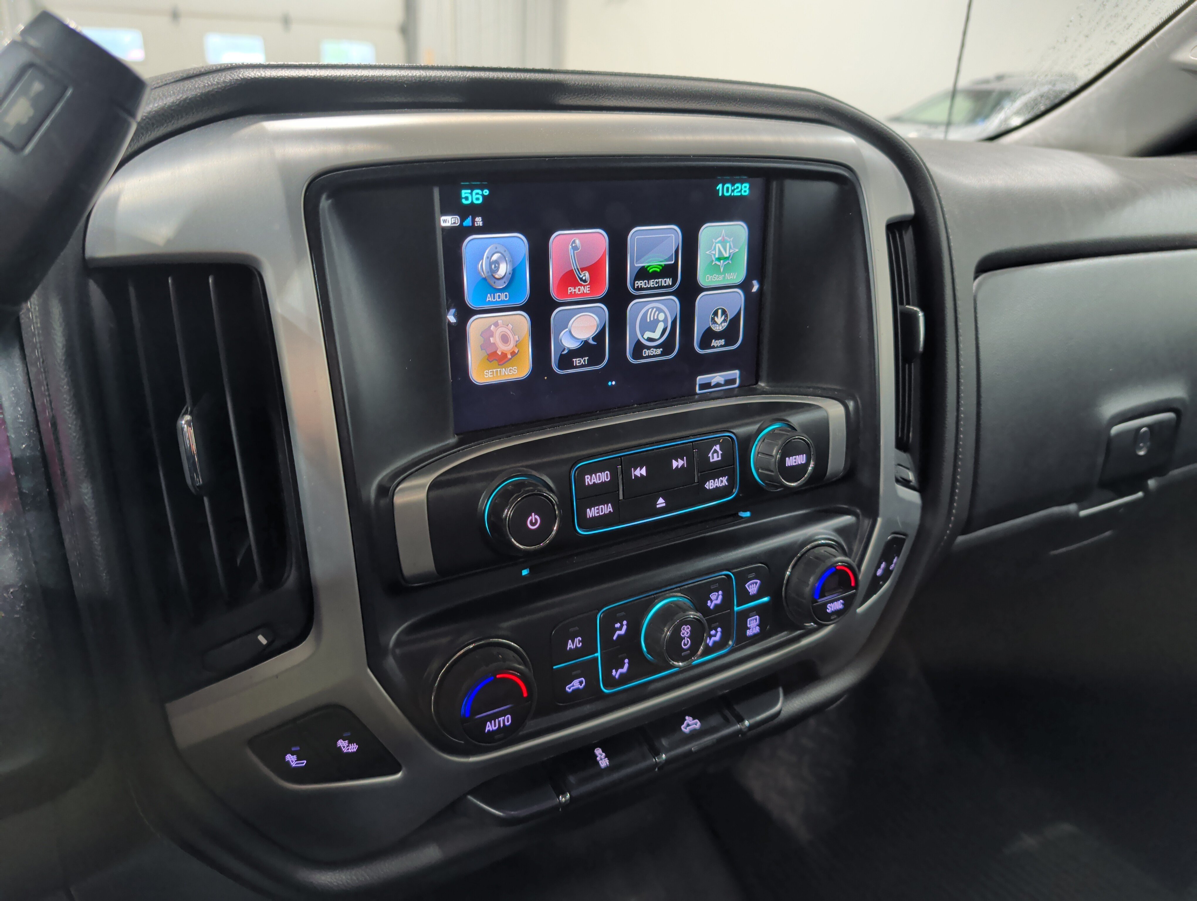 Used 2018 GMC Sierra 1500 SLE w/ SLE Value Package AWD/4WD image 11