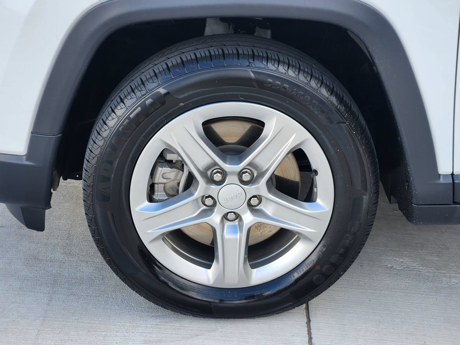 Used 2024 Jeep Compass Latitude AWD/4WD image 10