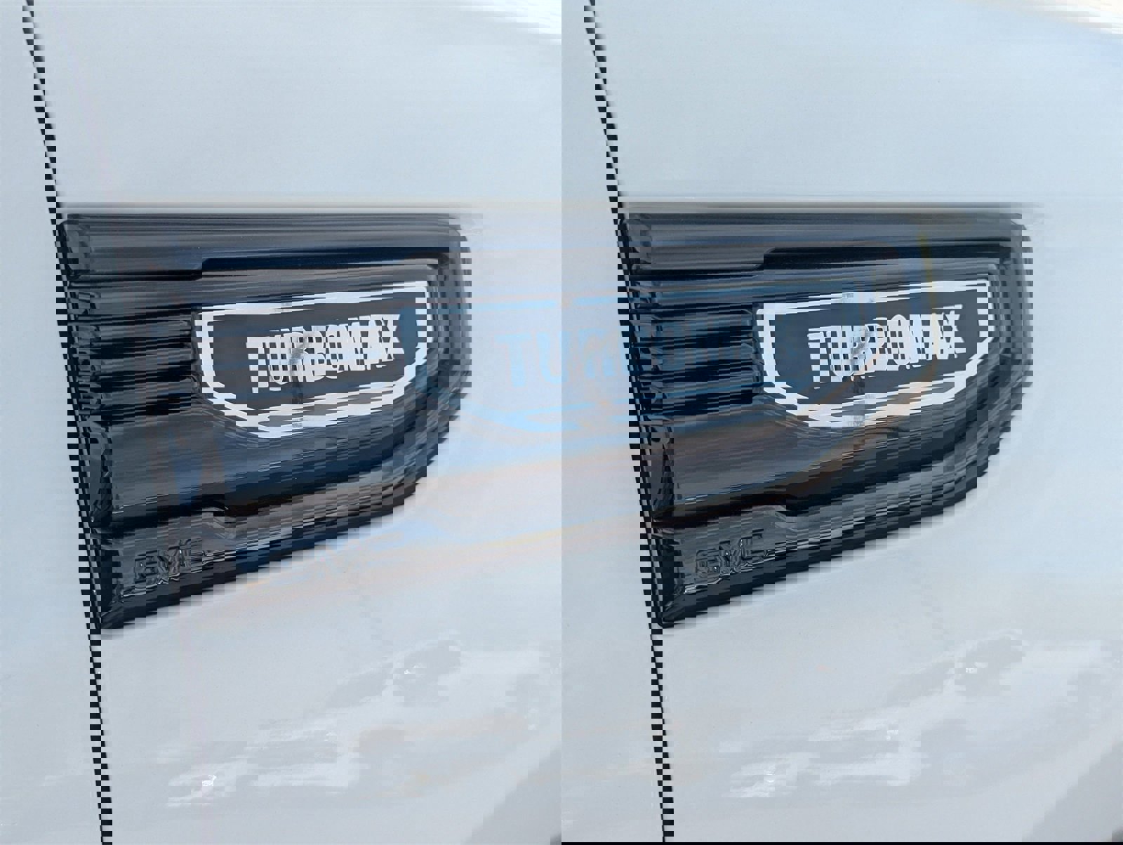 Used 2025 GMC Sierra 1500 Elevation image 6