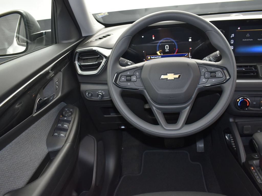 New 2025 Chevrolet TrailBlazer LS w/ LS Convenience Package FWD image 29